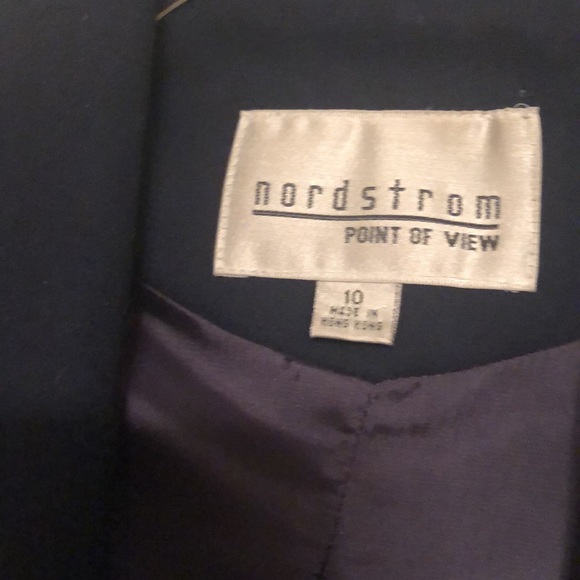 Beautiful blue trench coat and sharp .size 10.length 40 in long - Picture 2 of 8